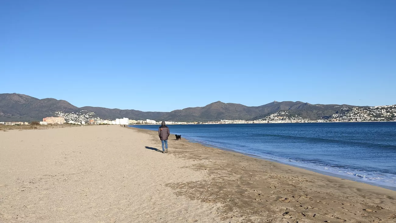 Plage de la Rubina, entre Roses et Empuriabrava, en hiver